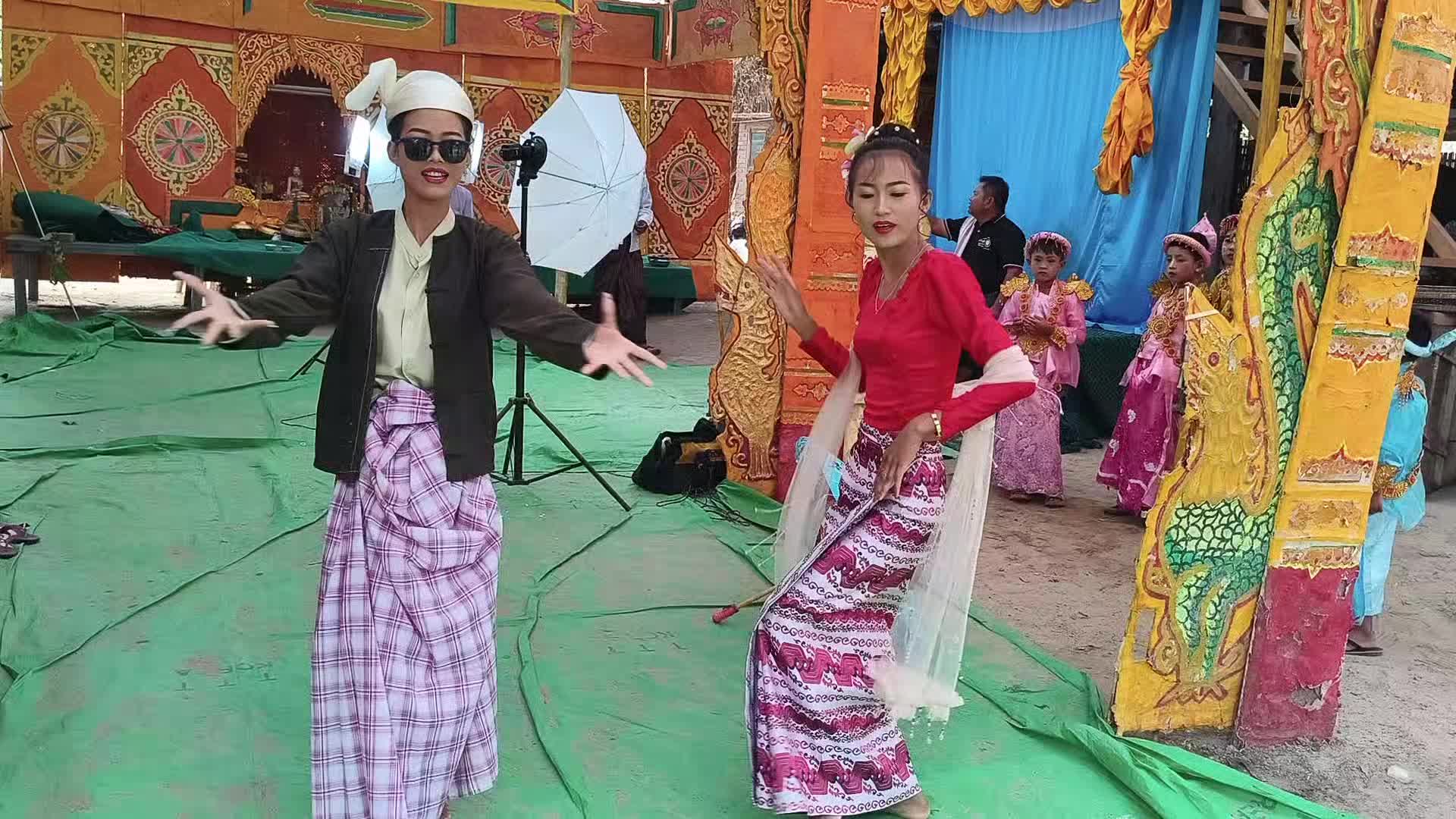 @🍉🍉မအိ🍉🍉(တီချယ်ပေါက်စလေး)