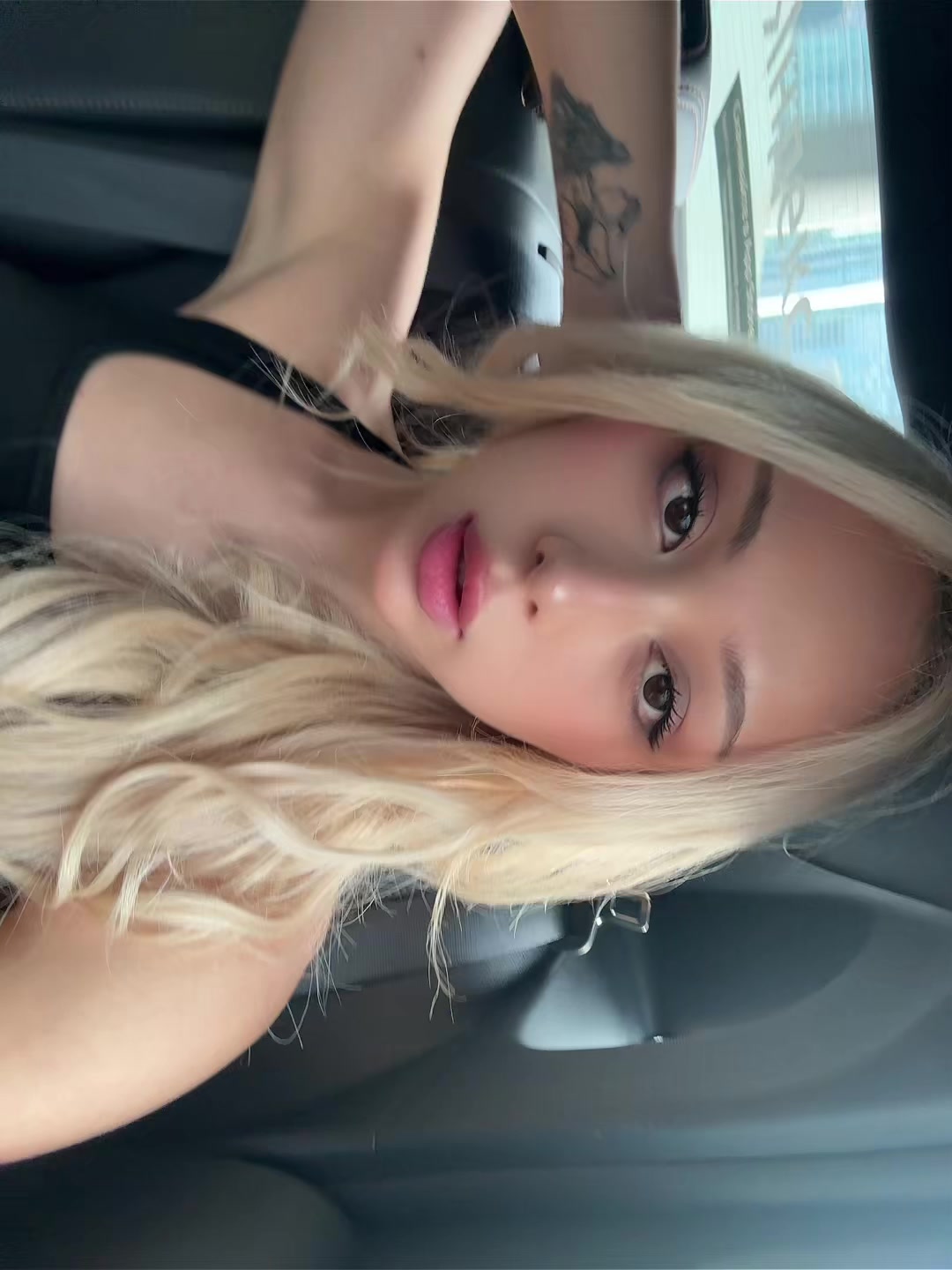 @Molly 🦋