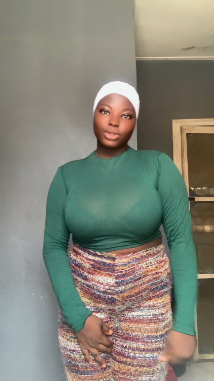 @Main wife of Rhych Hustler ❤️