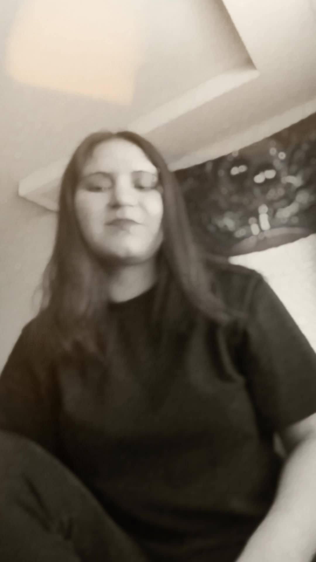 @Maybeli♓️🖤