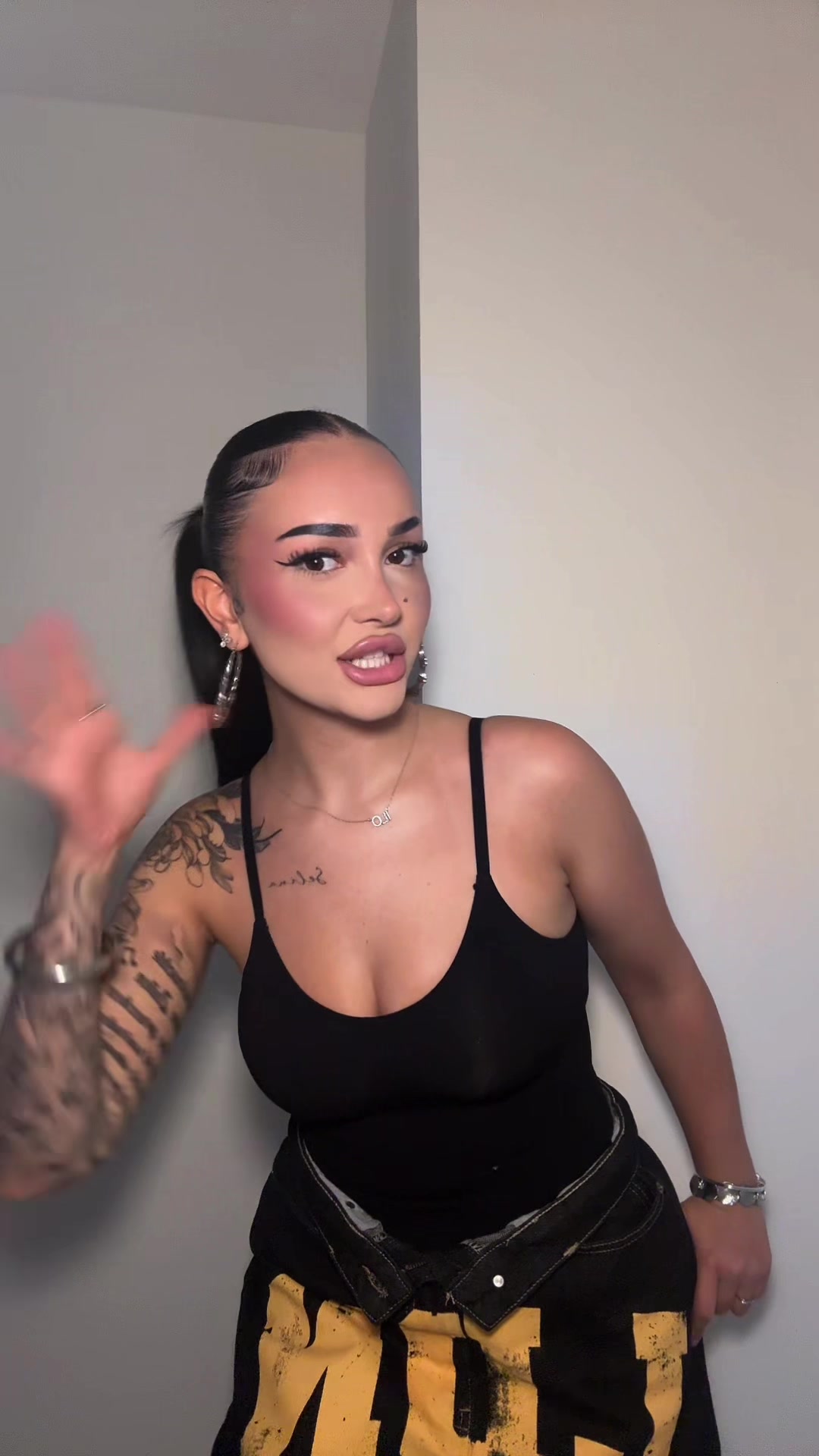 @I L O🎙️
