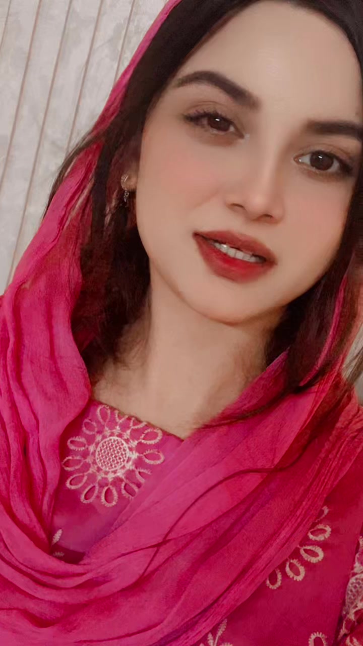 @Emaan🕊️✨