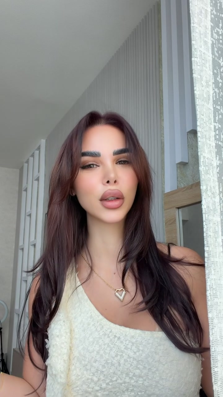 @Naya Zareq