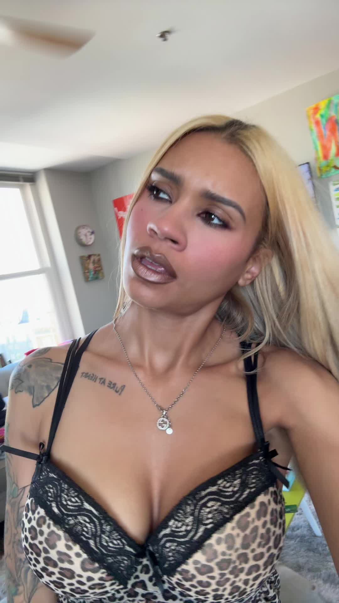 @shaianatalia