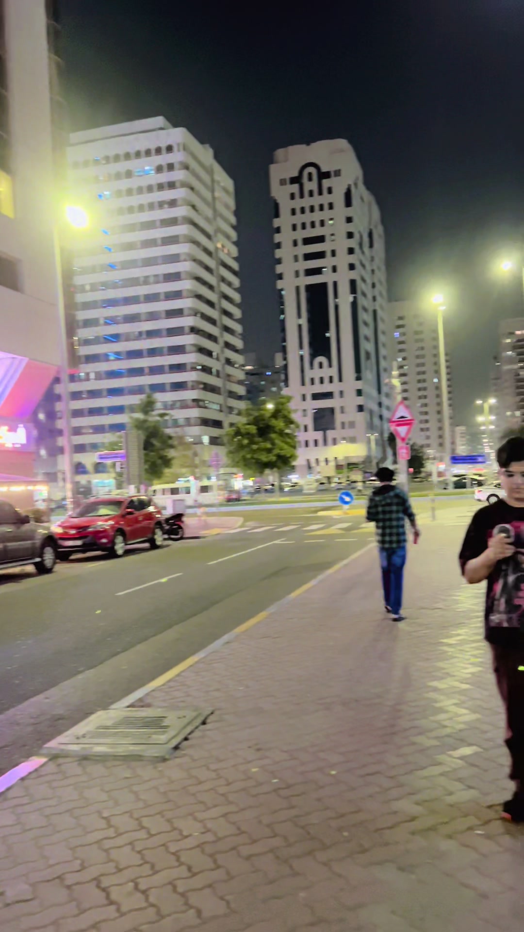 @ᯓ 🌙 ګُـــلان ৻ꪆ
