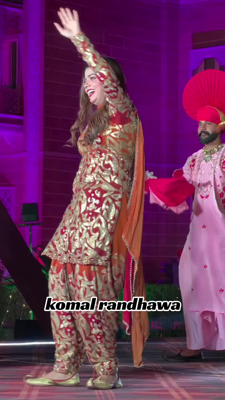 @Aj_Malika011