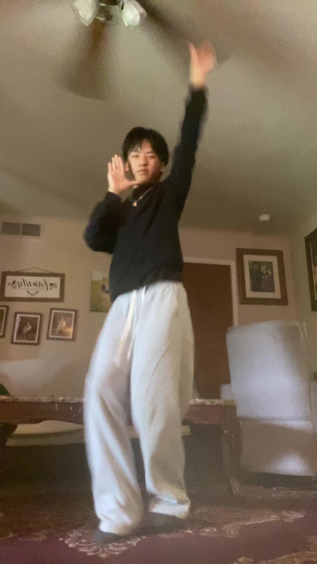 @ℰ .