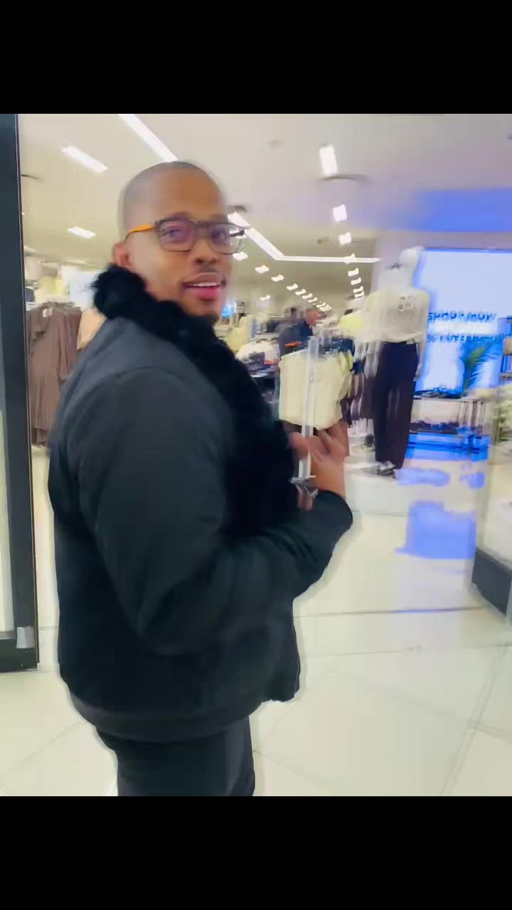@Tumi May
