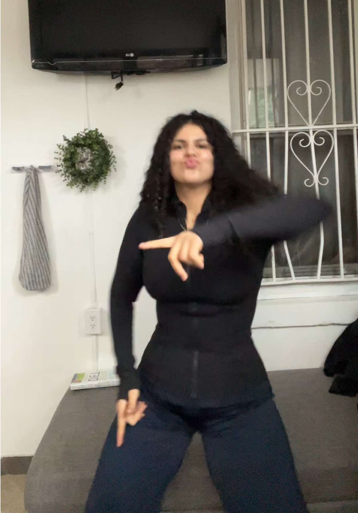 @realtalkwithamira