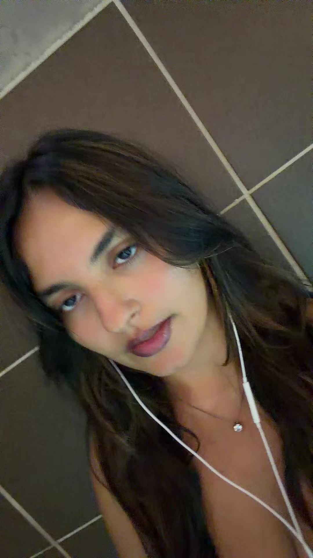 @Riyapat_