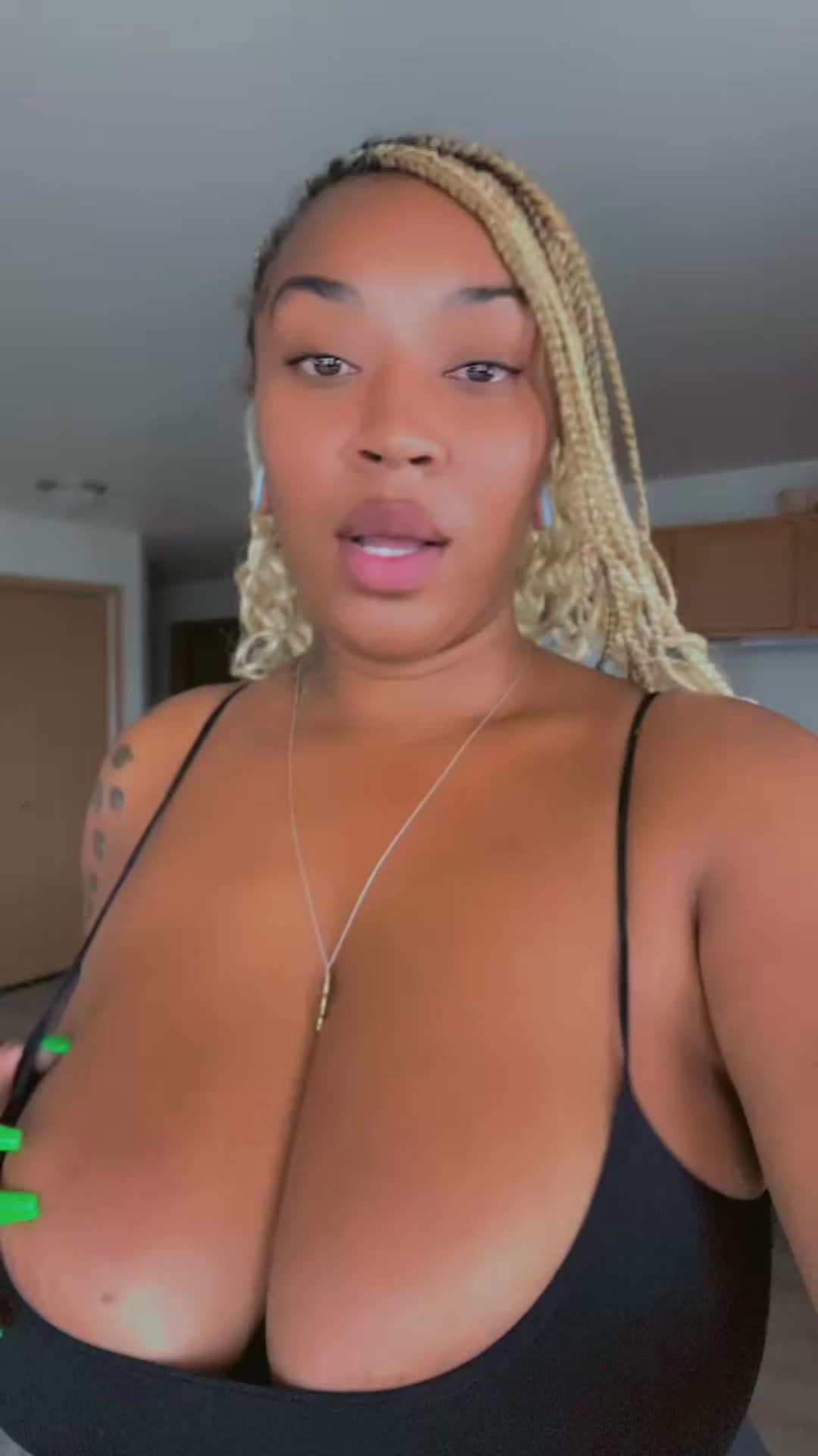 @Jasmine_Beenraw