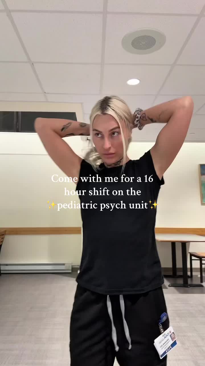 @elizabethjoym