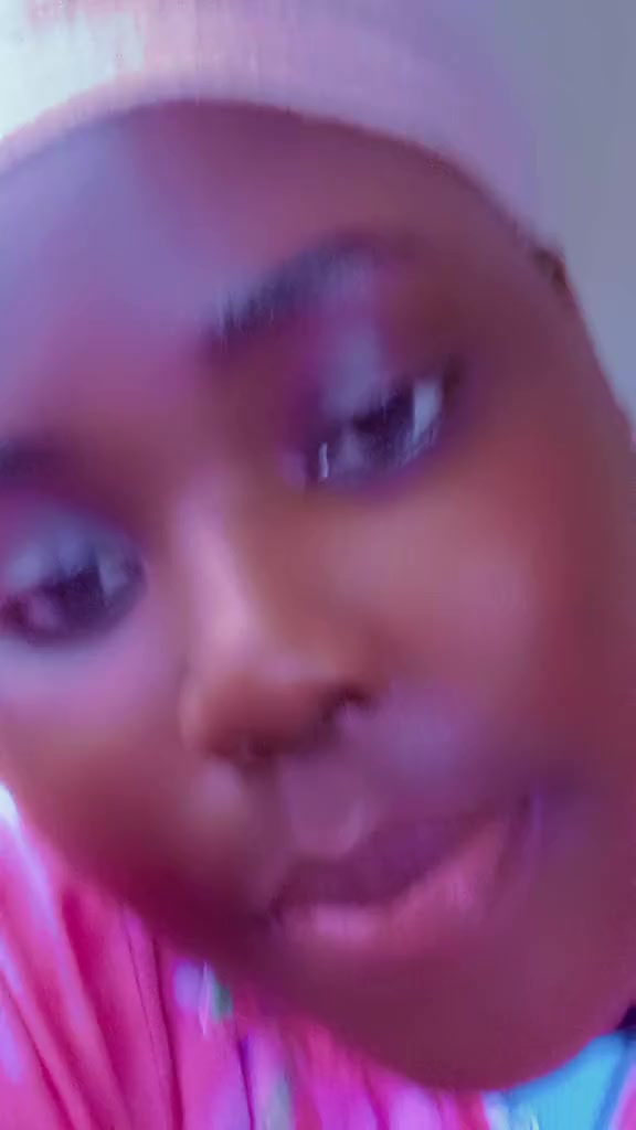 @aisha 🩵🤍🫰