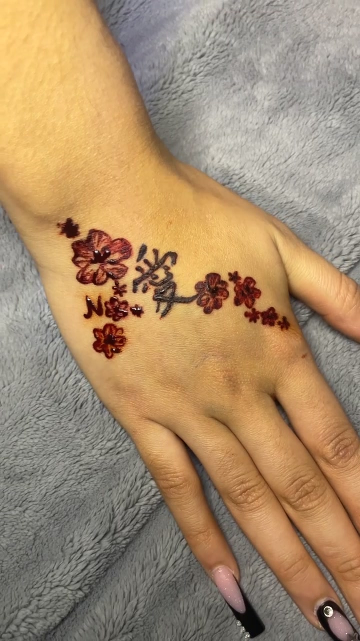 @Kiara | Henna Artist