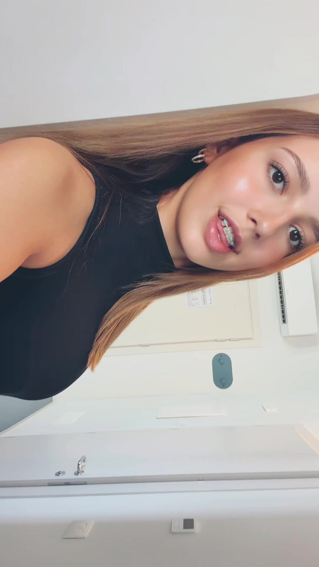 @Mina