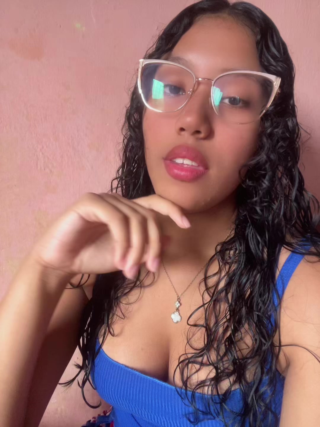 @𝐊𝐚𝐫𝐞👸🏽✨