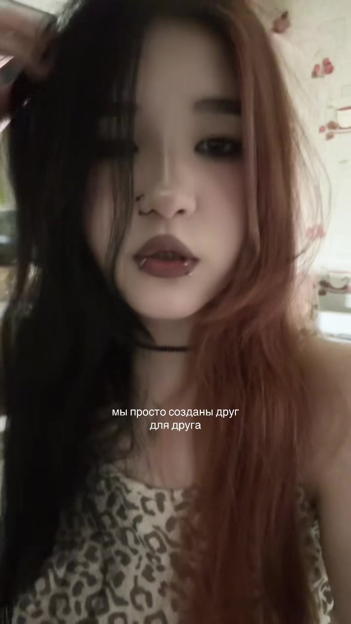 @⃟