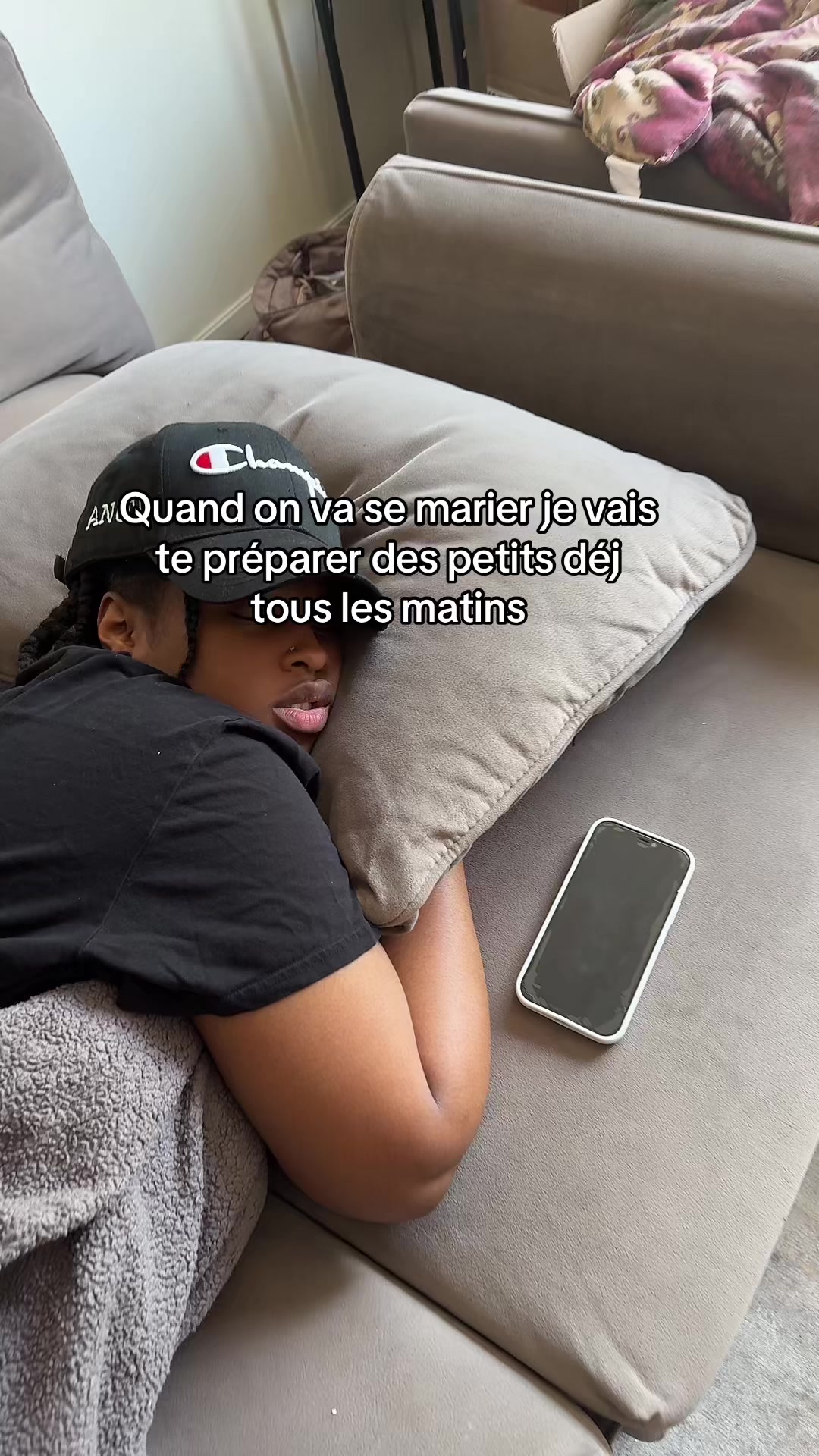 @🧑🏿🦱👧🏾