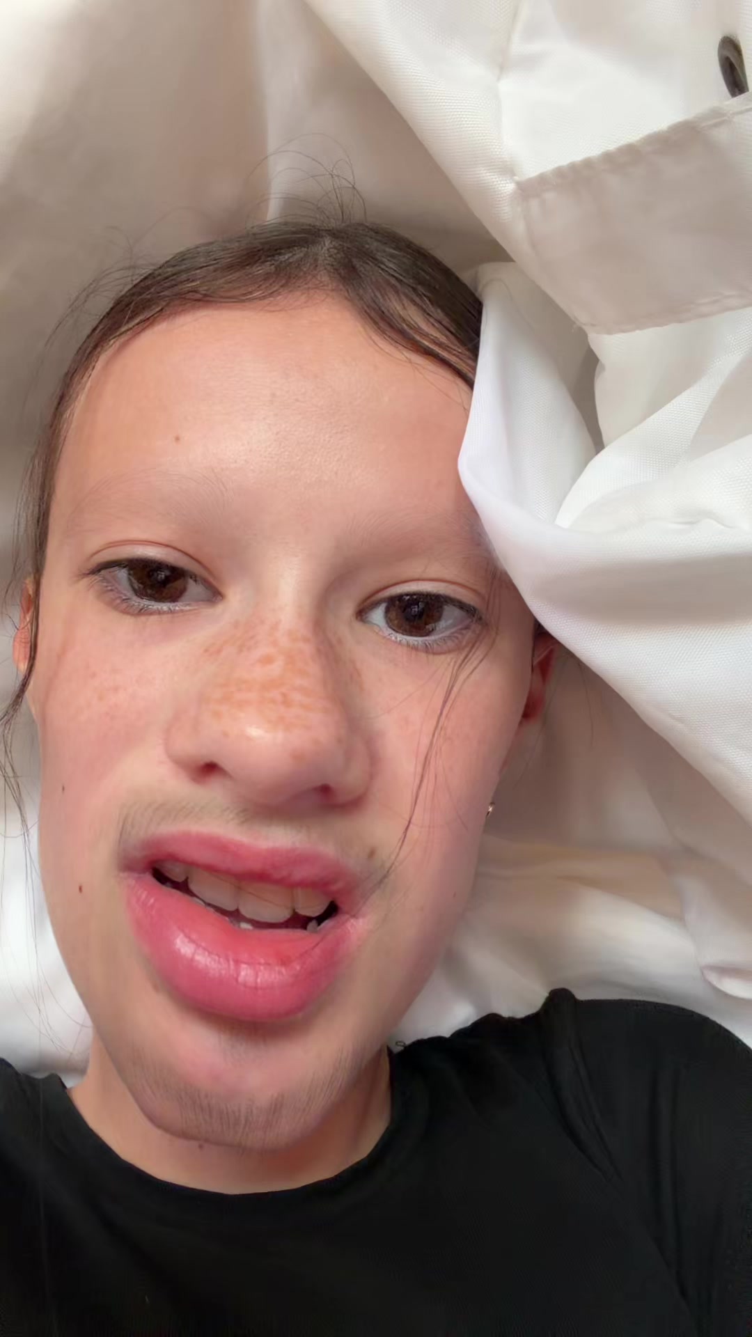 @Alisa🪽