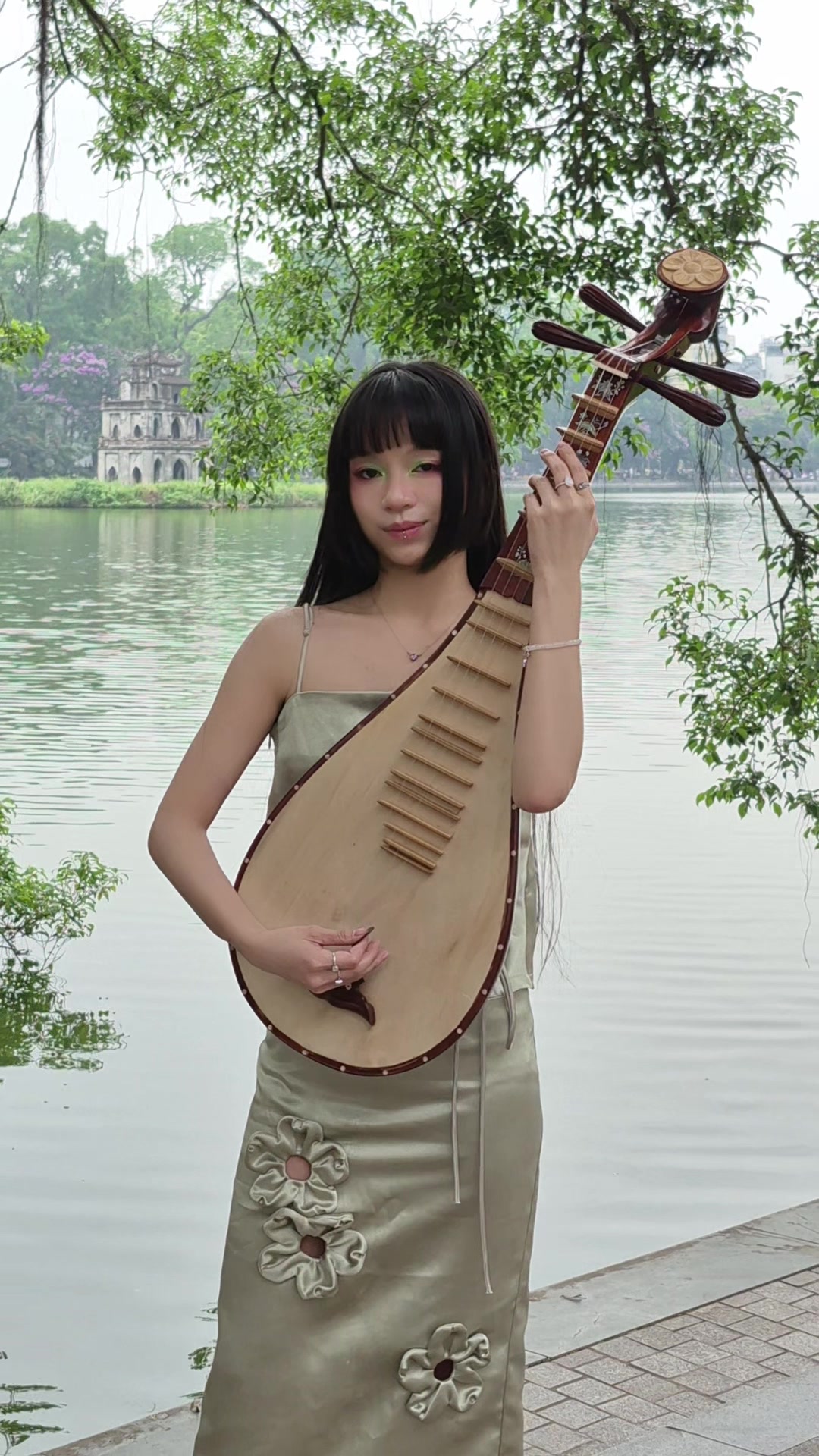 @HUẾ MỘNG MER