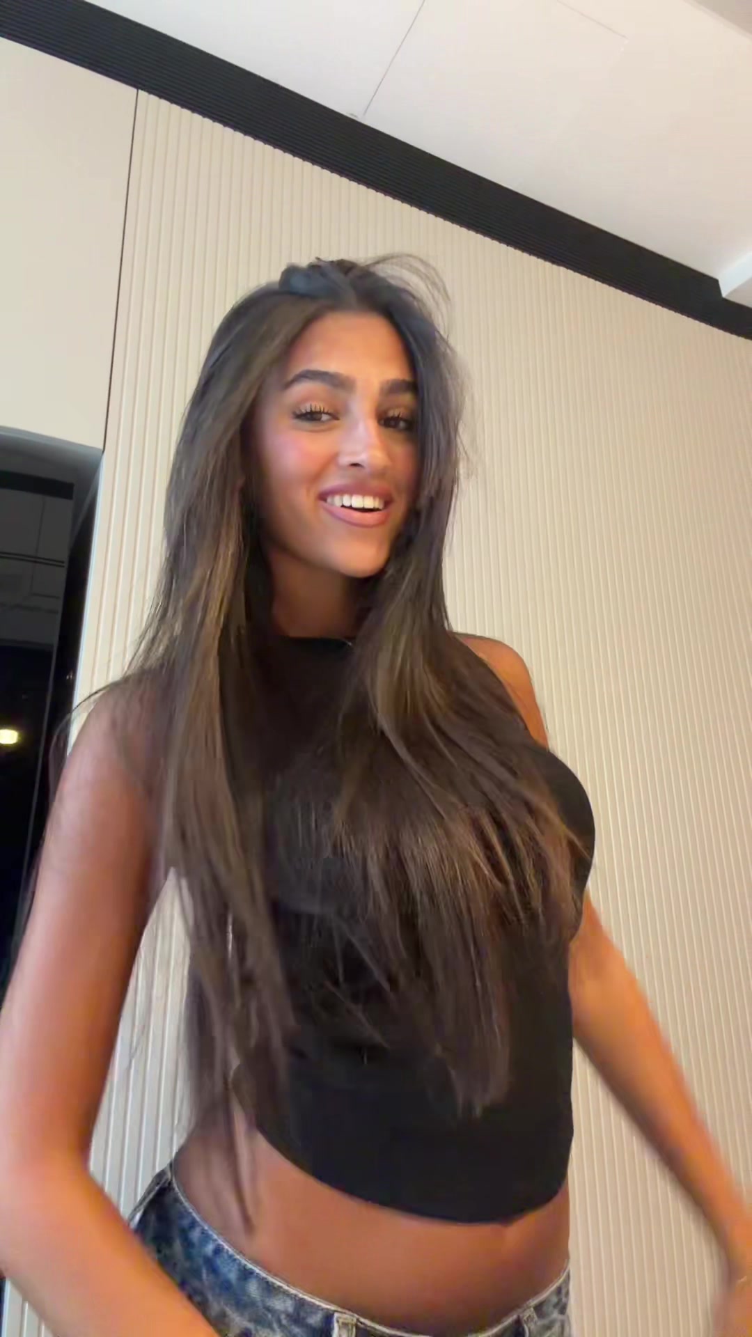 @MikaHazan