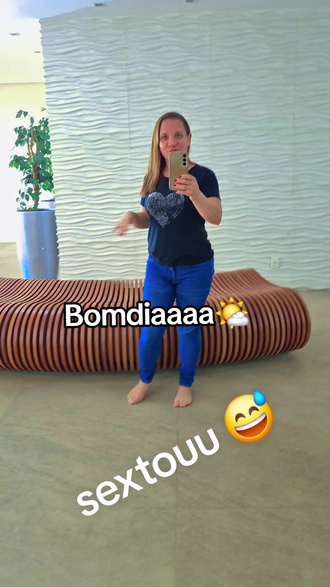 @Lilifeliz