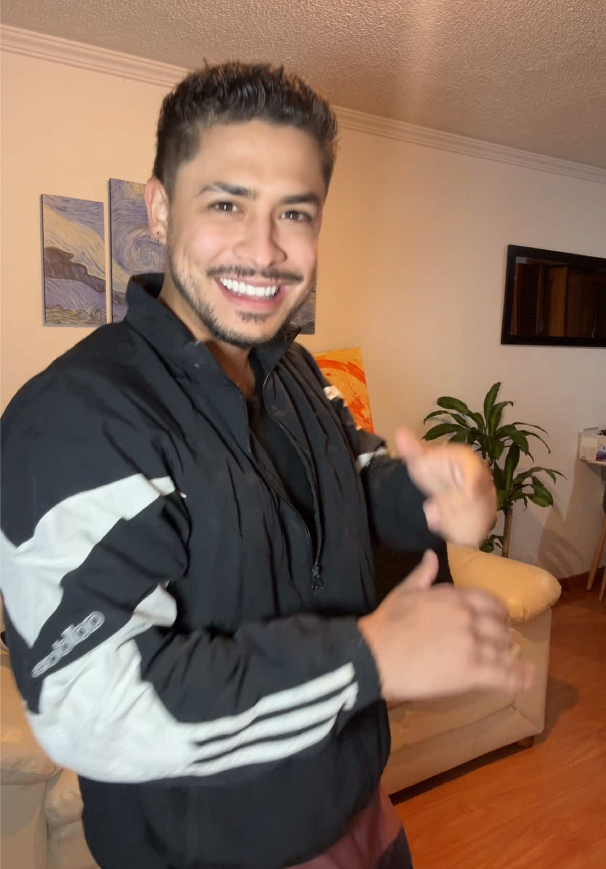@MoreRV