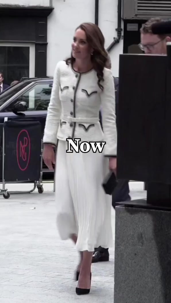 @♔ 𝓡𝓸𝔂𝓪𝓵 𝓩𝓱 🇬🇧