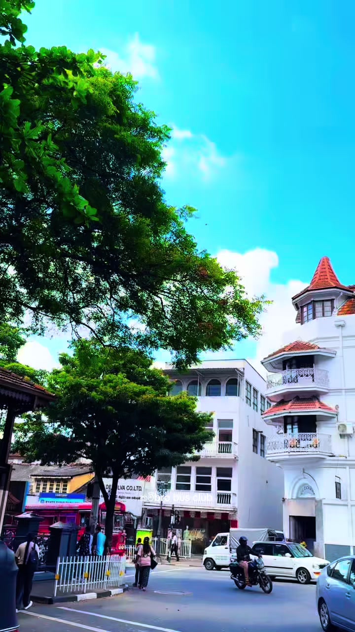@කවී🇧 🇷 🇴 🄱🅄🅂 𝐂𝐋𝐔𝐁