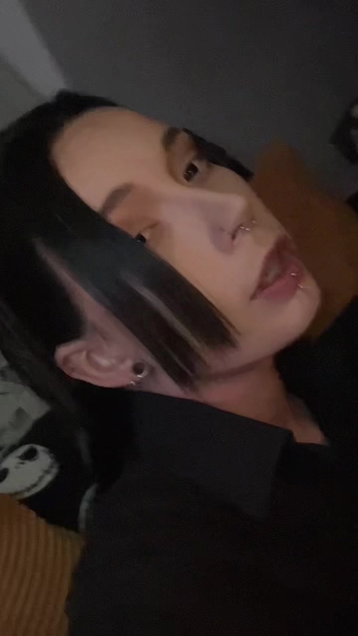 @(⁎˃ᆺ˂)
