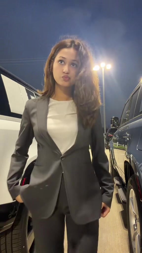 @Reshmaa
