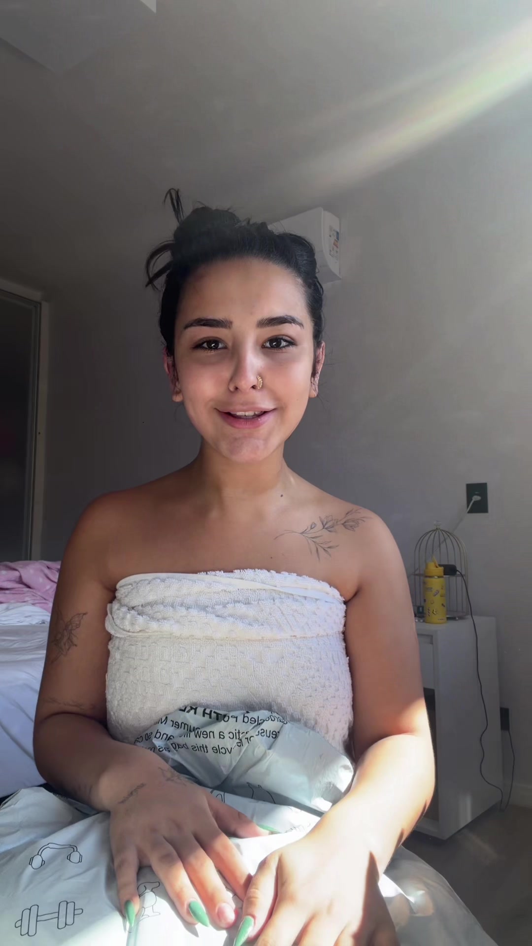 @thatafreitas