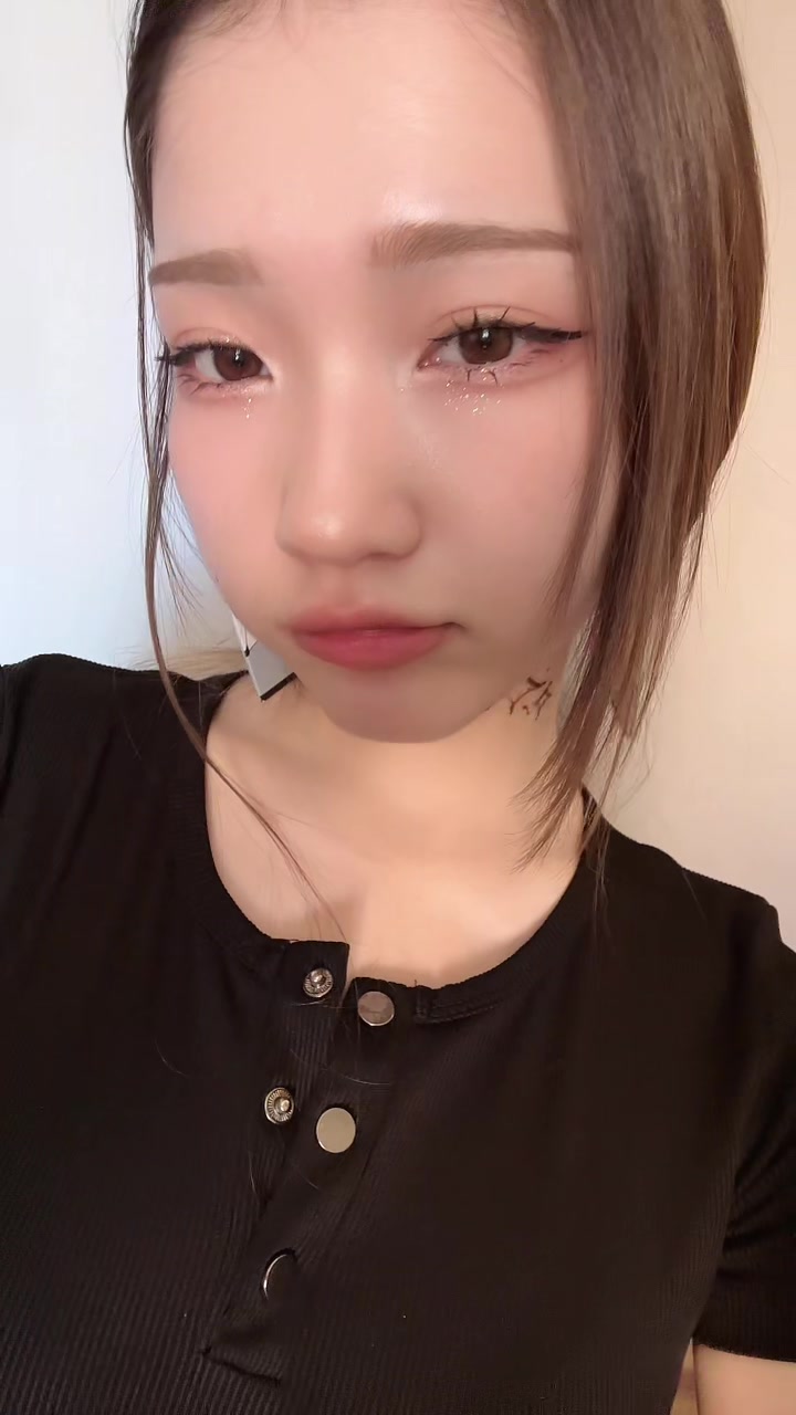 @Жанèка