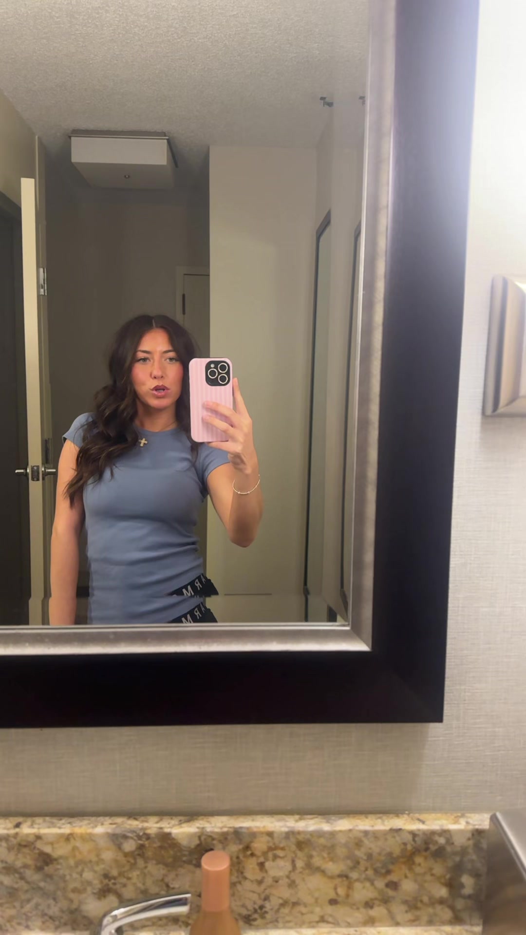@baddiewithoutdatfatty