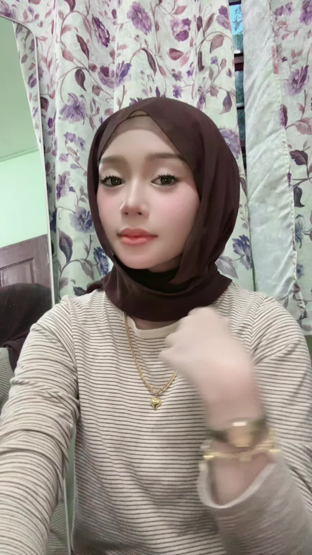 @erika 𝜗𝜚
