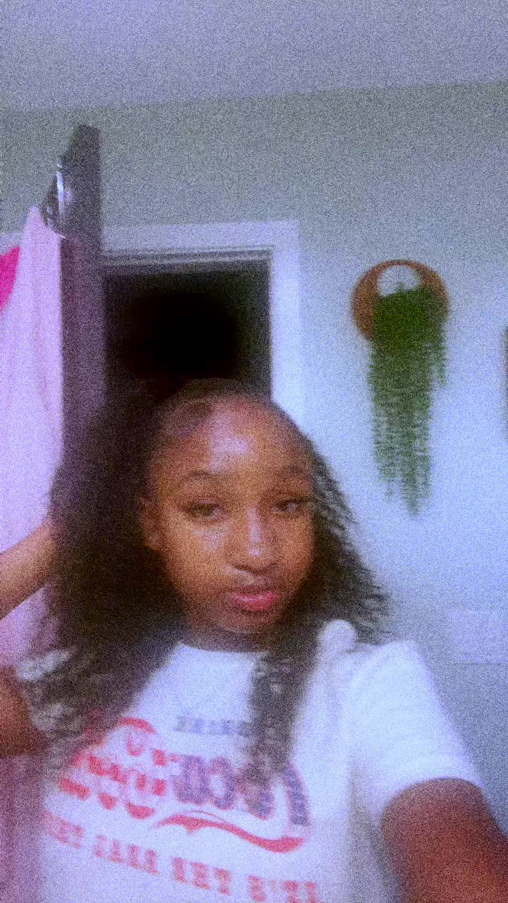 @girlyworldraedenae🪼
