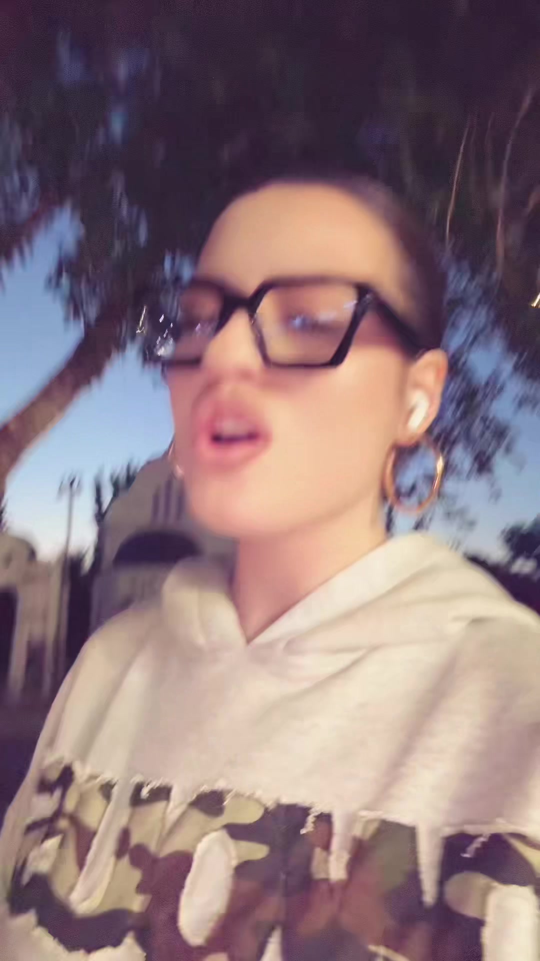 @Tina
