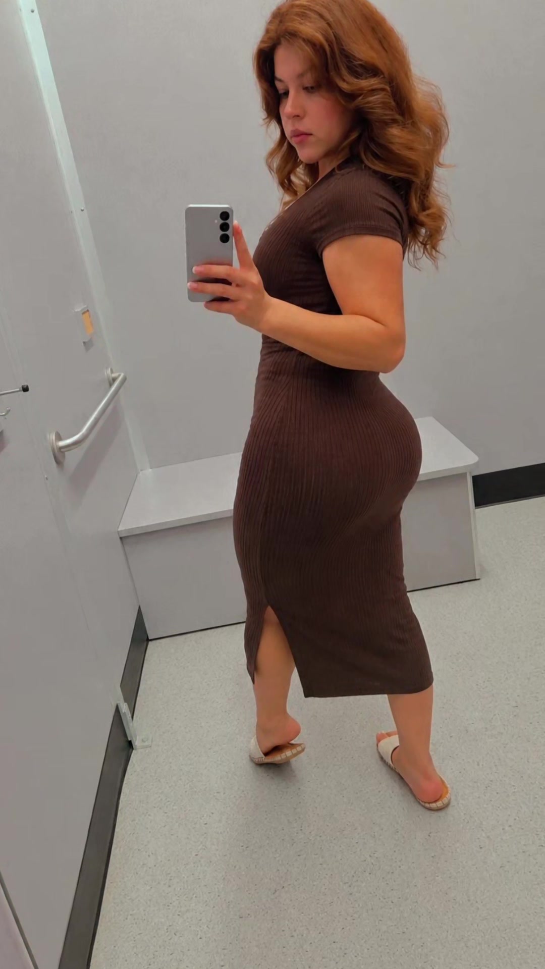 @Elisa