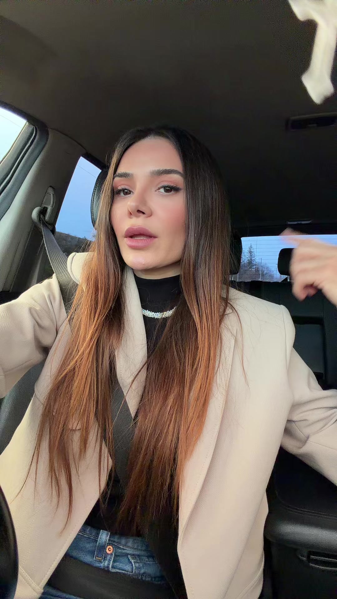 @𝑴𝒊𝒔𝒔 𝑲𝒊𝒌𝒊 🍒