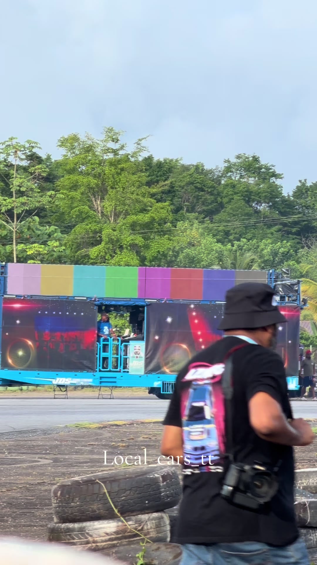 @Local_cars_tt