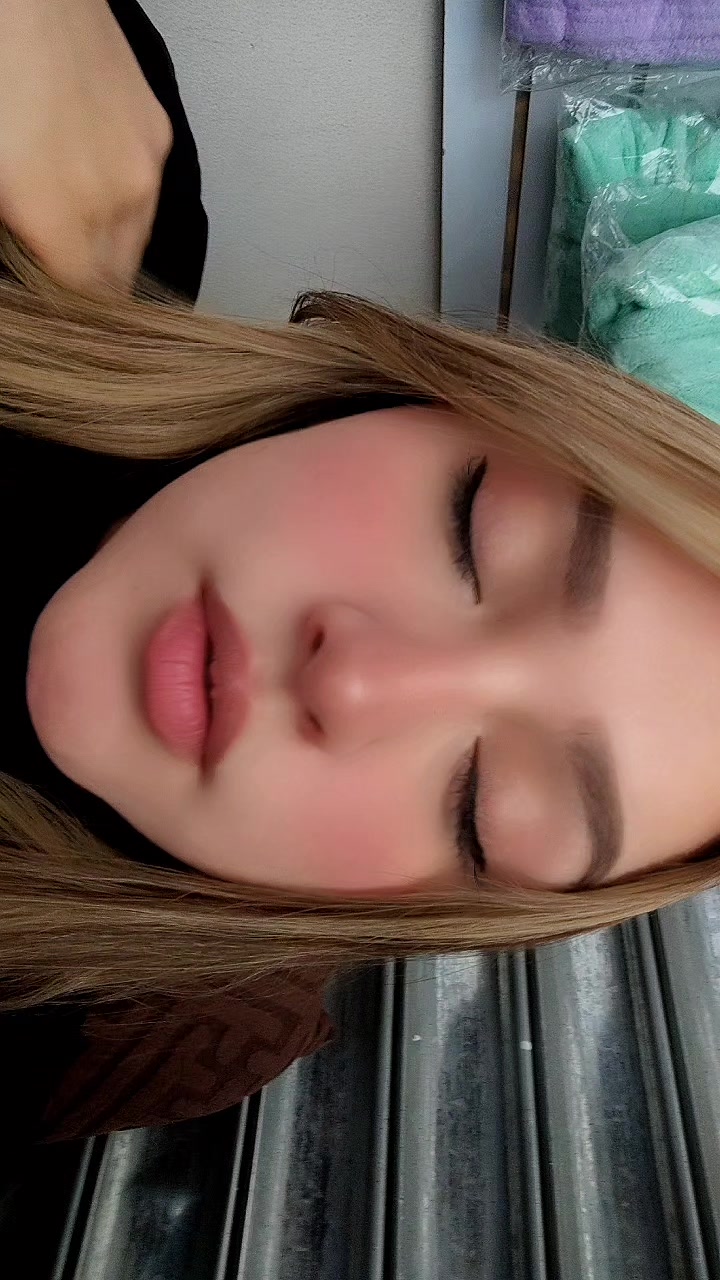 @𝗡𝗜𝗞𝗛𝗬  𝗦𝗢𝗟𝗜𝗭