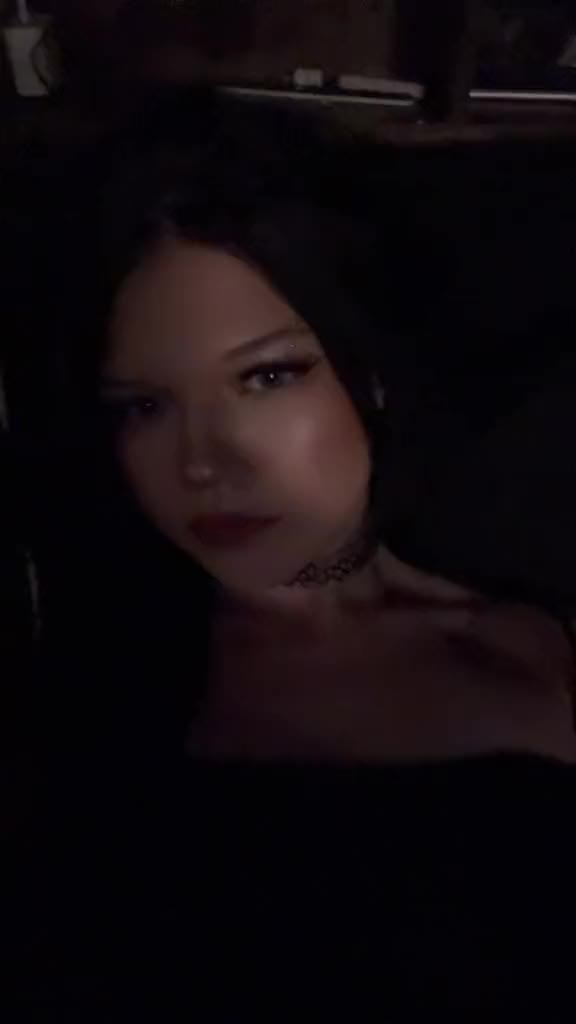 @lexyeltzroth