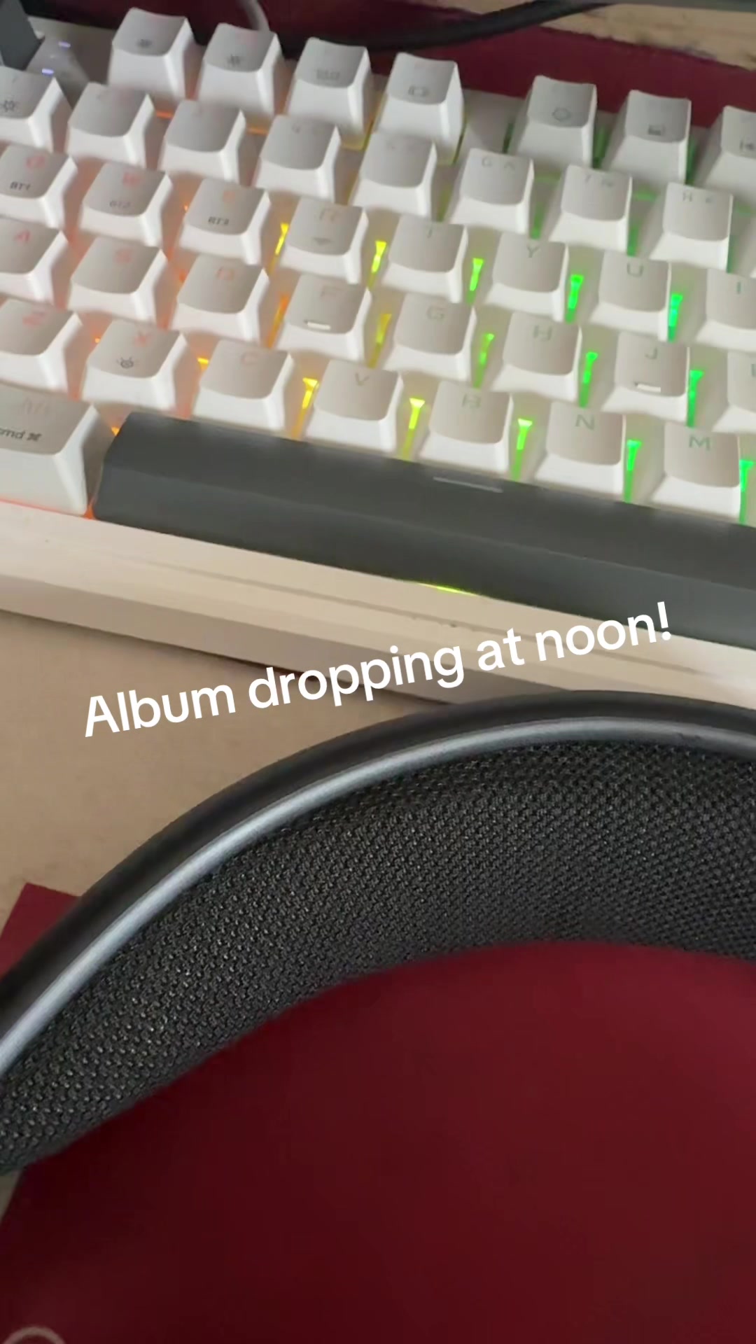 @CRYPT1Č