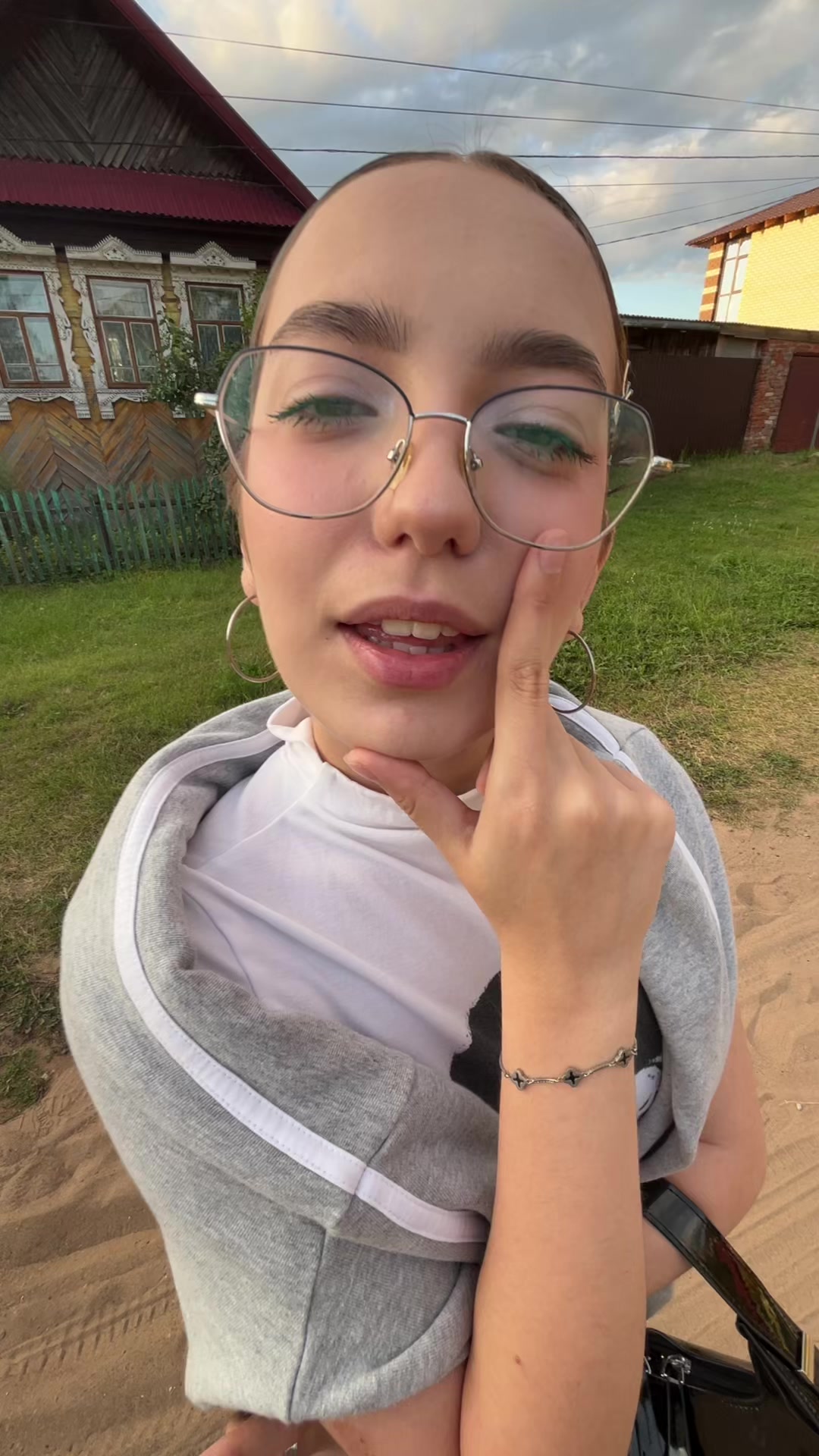 @аринкскс