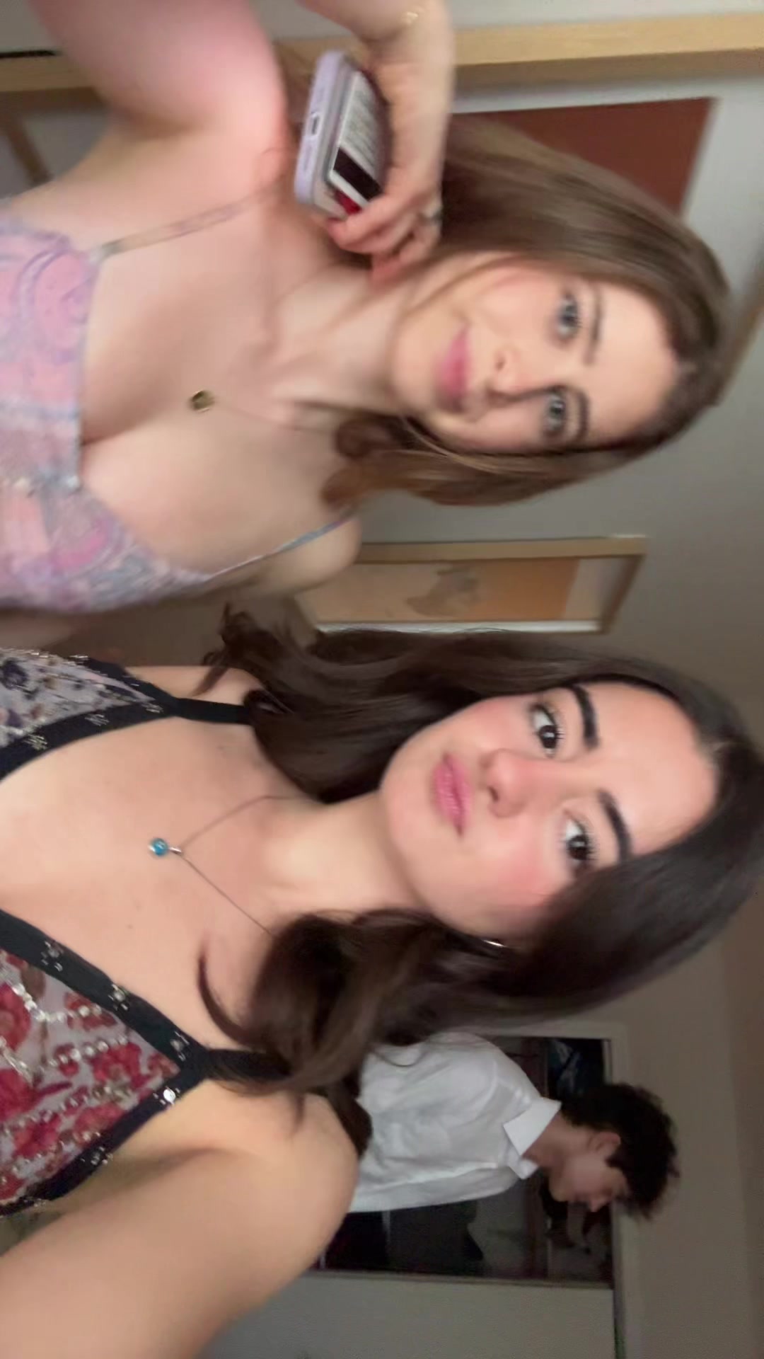 @claudia