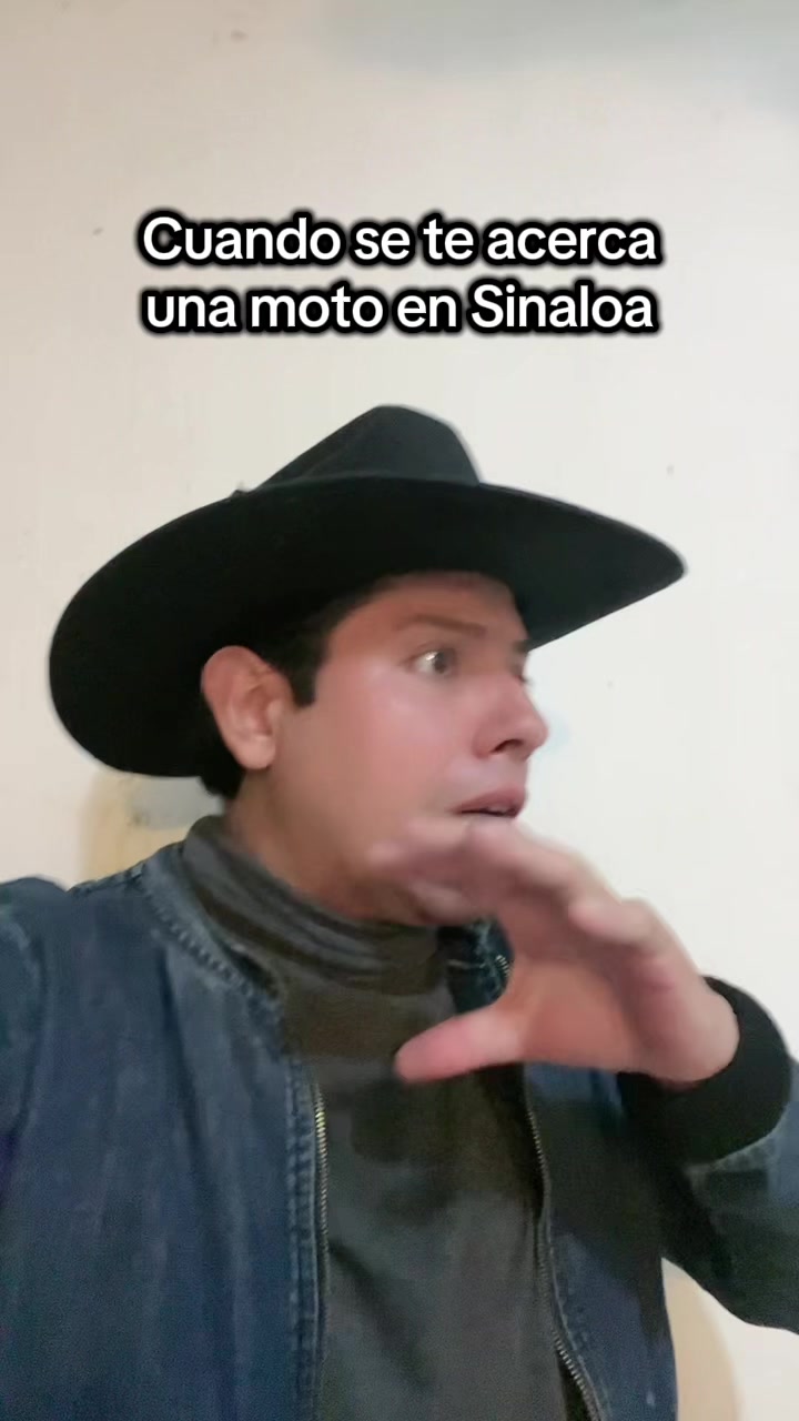 @Máscara Roja