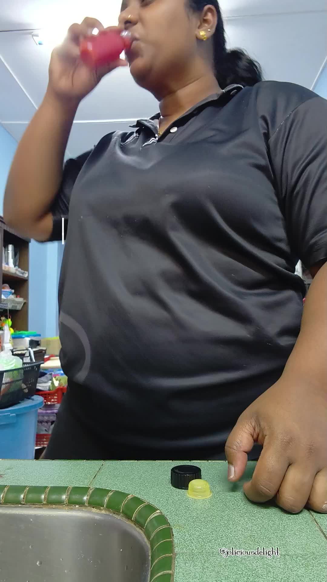 @வனித்தமலர் முருகன்