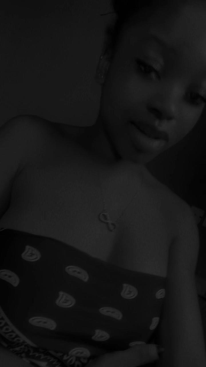@𝓒𝓗𝓘𝓝𝓔𝓜𝓔𝓡𝓔𝓜💋
