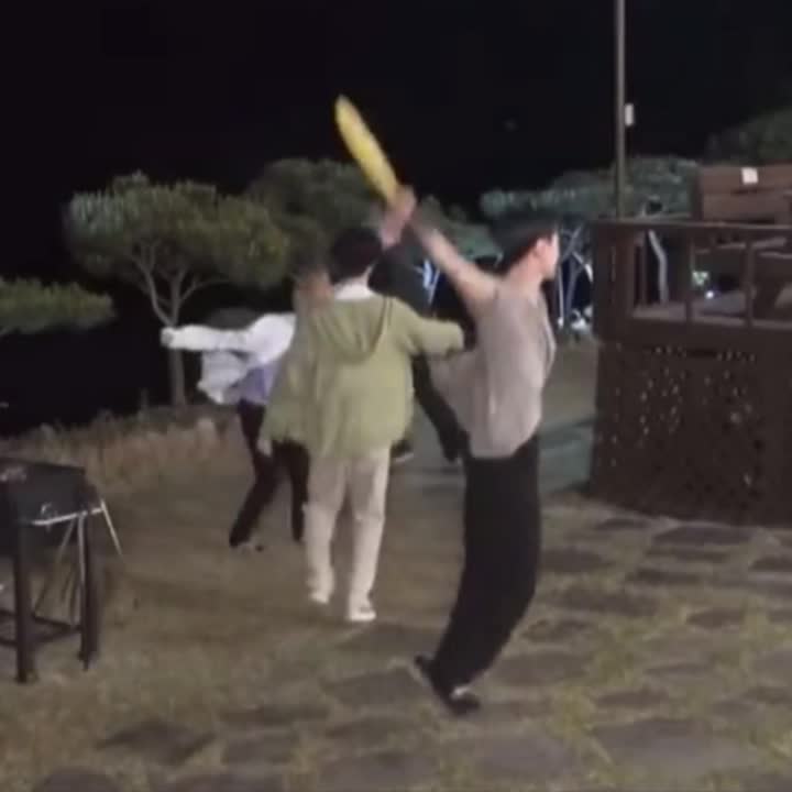 @02즈