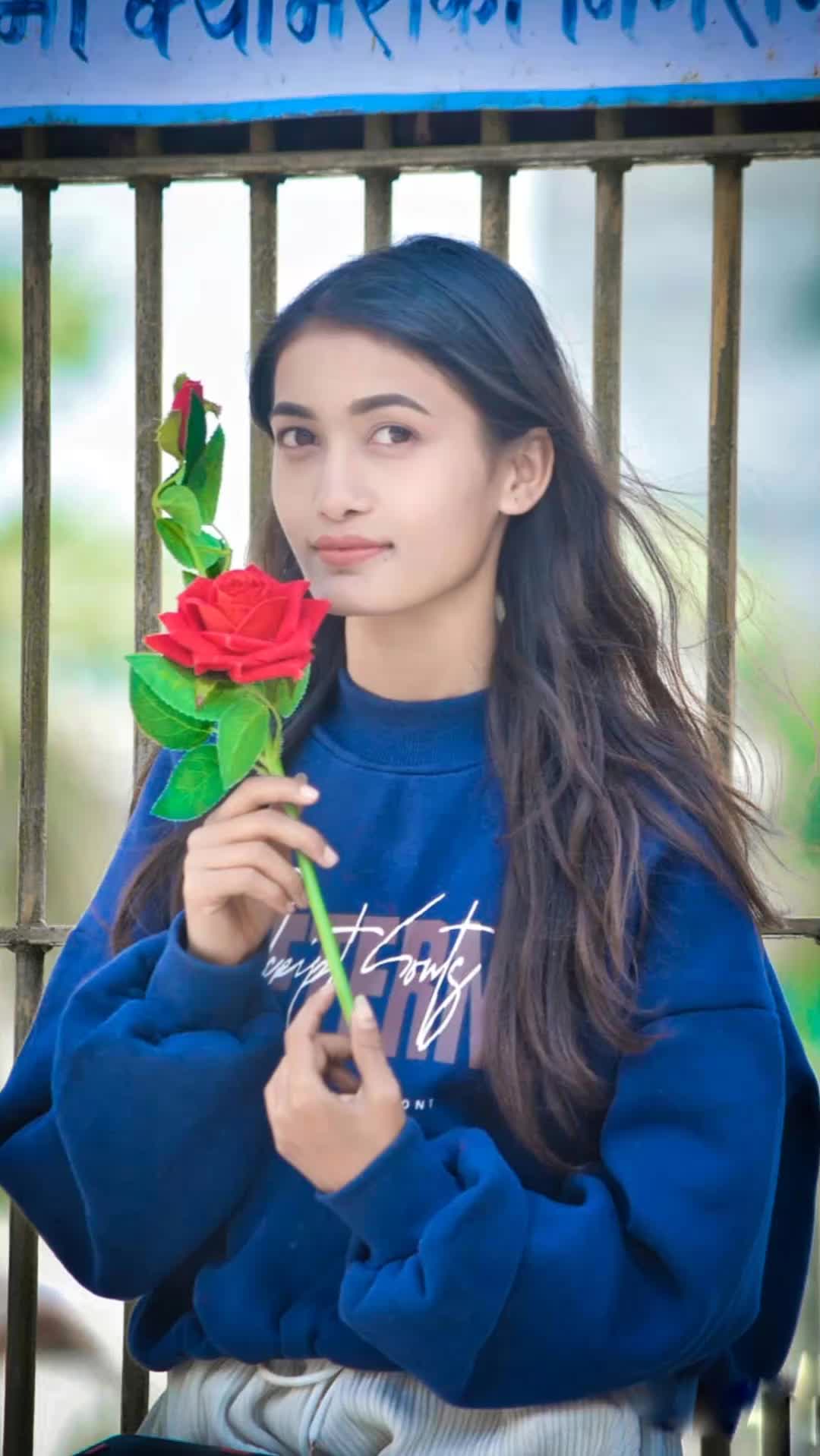 @QuEeN👑🌼